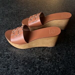 Tory Burch Slides Womens 8.0